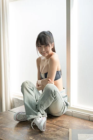 高校卒業で“みるるん”こと白間美瑠が水着グラビアでも成長した姿を!「これからは私のこと“みる姉”って呼んでください(笑)」