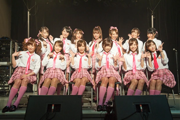 紗倉まなに天使もえ…「ＳＥＸＹ－Ｊ」の昭和ヒットソングとライブパフォーマンスがタマらん！