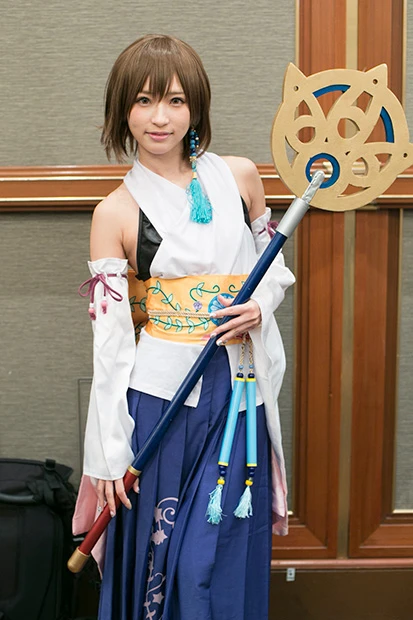 コスプレイヤー名：天使もえコスチュームの作品名：Ｆ●１０キャラクター名：ユ●ナＴｗｉｔｔｅｒアカウント：@amatsuka_moe