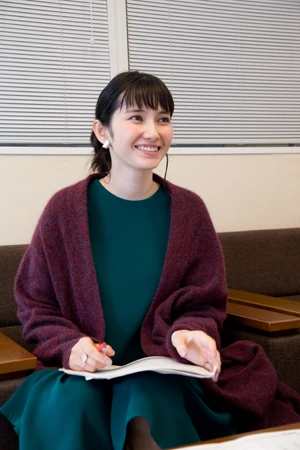 午後１０時。打ち合わせは、出演者全員での全体打ち合わせと、個別打ち合わせの２回ほど行なわれる