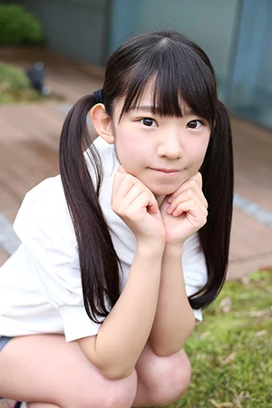 ロリ可愛くてＦカップ…ランドセルが似合いすぎる２０歳！と評判の長澤茉里奈 「篠崎愛さんに衝撃を受けて…」