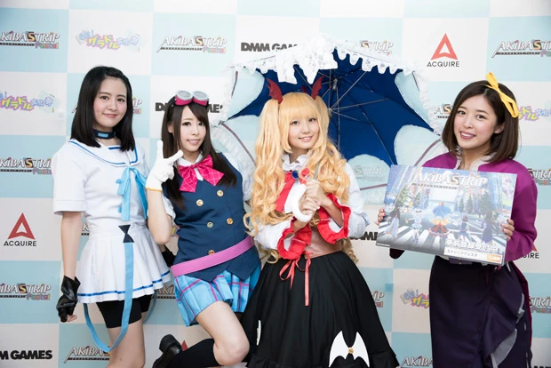  右から、未莉さん、ＭＩＵさん、新井愛瞳さん（アップアップガールズ（仮））、手束真知子さん