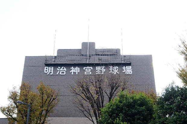 人気絶頂で新メンバーを募集した理由…乃木坂４６に加入した「１２人の超大型新人」