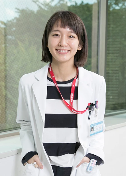 研修医役に挑戦の吉岡里帆が現場では女子会、オフはあの人と美術館？