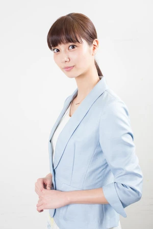 新川優愛が政治記者に！「今までにない大人の演技を見てほしいです」