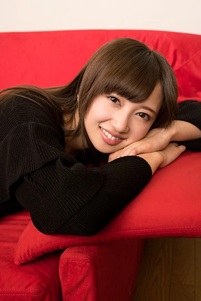 戦隊モノヒロインから『ラブライブ！サンシャイン！！』で声優、さらにヌードも…小宮有紗の“やりたい衝動”を見逃せない！