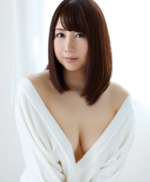 吉田早希（Ｈｃｕｐ　９０ｃｍ）１９８８年６月７日生まれ　身長１６４ｃｍ　『おねがい、早希ちゃん』（ギルド）