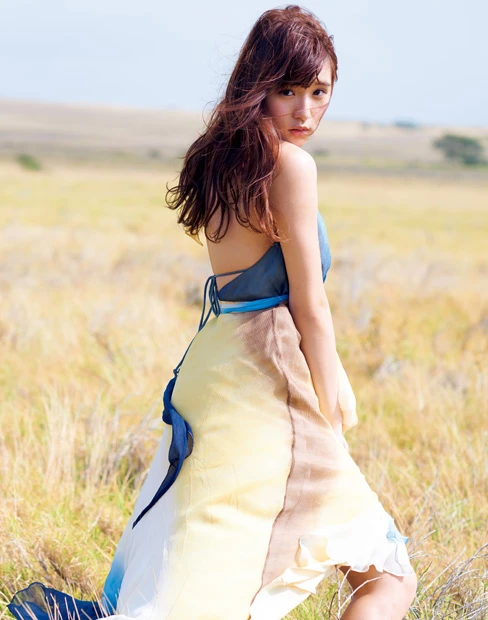 浅川梨奈が「千年に一度の童顔巨乳」からの卒業を宣言！「ヲタ芸はもうやりません。等身大で仕事したい」