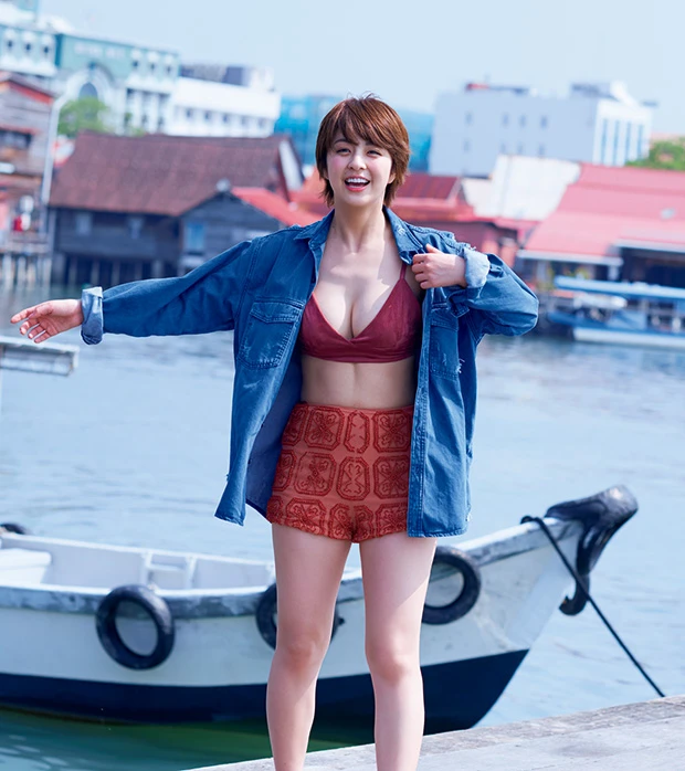 ショートカットになった柳ゆり菜は意外なフェチだった！「犬がお尻を嗅ぎ合うように…」