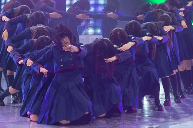 平手友梨奈が欅坂４６のセンターにいる理由。何が彼女を輝かせているのか？