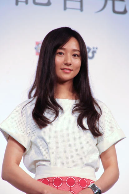 “現役秘書”が「手土産」を厳選！ 女優･木村文乃もしている“心配り”は？