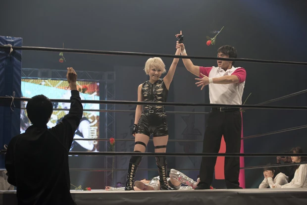 トリックスター百花が元王者を撃破し、会場騒然！