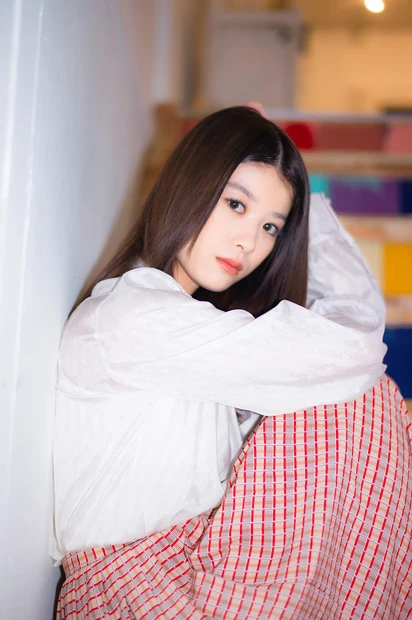 人気沸騰の馬場ふみかが、あのゼットンに胸キュン…も「怪獣と私のどっちが大事！？」