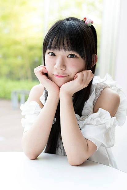 アイドルユニットを脱退した長澤茉里奈がグラビアで“合法ロリ”復活！「まだ大人路線にいかなくても大丈夫かな…」