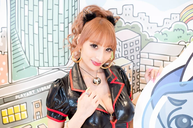 またお騒がせのタレント・加藤紗里、大遅刻と“飼い猫同伴”の真相「叩かれてる意味がわかんない!」