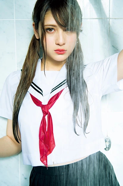 黒船、再来! 日本グラビア界を震撼させるアンジェラ芽衣はあの人似?