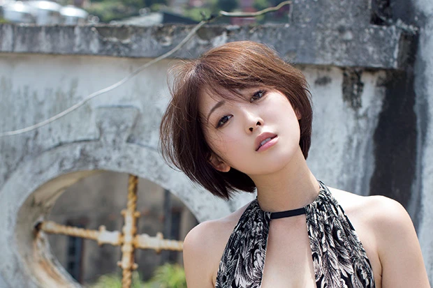 勢い止まらず初表紙! 日本一いろっぽい女子大生・忍野さら「撮影が始まってしまえば“無”です(笑)」