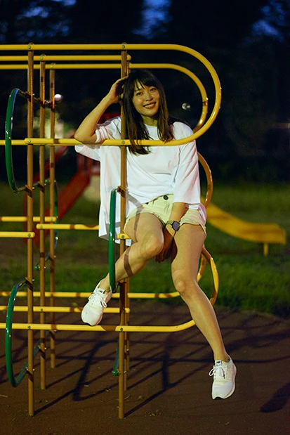 実力派女優・黒川芽以が「３０歳になった今だからこそ語れる」はじめてのエッセー連載開始－－撮り下ろしデジタル写真集のメイキングも！