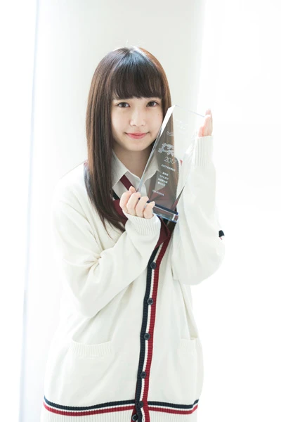 “この夏、一番輝いているアイドル”は藤野志穂に決定 「黒の水着でいつもとは違う大人なグラビアに挑戦したいです！」