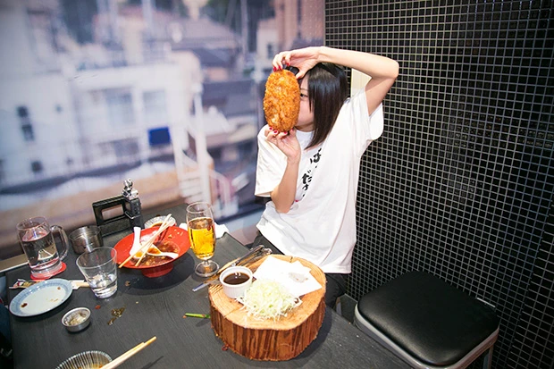 「帰れま５」での一幕。難敵「巨大コロッケ」！