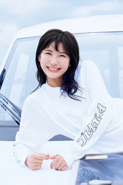 ドラマやバラエティでも大活躍!19歳の新グラビアクイーン・小倉優香が大人になったと思えることは?