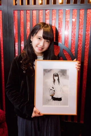 “ナツ☆イチッ！クイーン”に輝いた藤野志穂のお祝い会開催！ やっぱり「ファンに対して、分け隔てがない」のが魅力