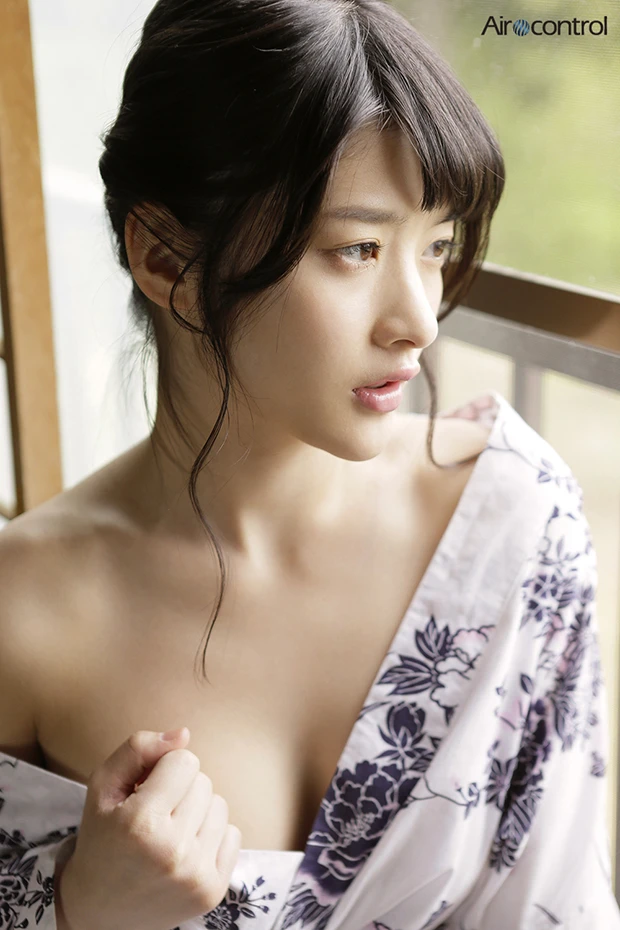 仮面女子の“Ｇカップ”エース・神谷えりなが美少女からの脱皮？「大人のフェロモンを出していけたら…」