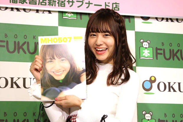 女性人気も抜群！ 初水着挑戦のフェアリーズ・林田真尋が“美腹筋”を披露「１００点満点中２００点！」