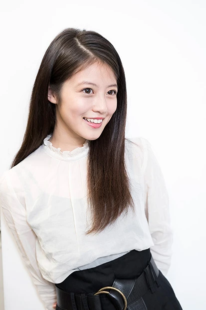 “福岡で一番かわいいコ”今田美桜が全国区人気に！ ＣＳ始球式から月９ドラマ『民衆の敵』まで、その漲（みなぎ）る魅力とは…