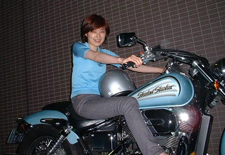  阿部さんの愛車だったホンダのシャドウスラッシャー（４００ｃｃ）。愛称はシャドちゃん。