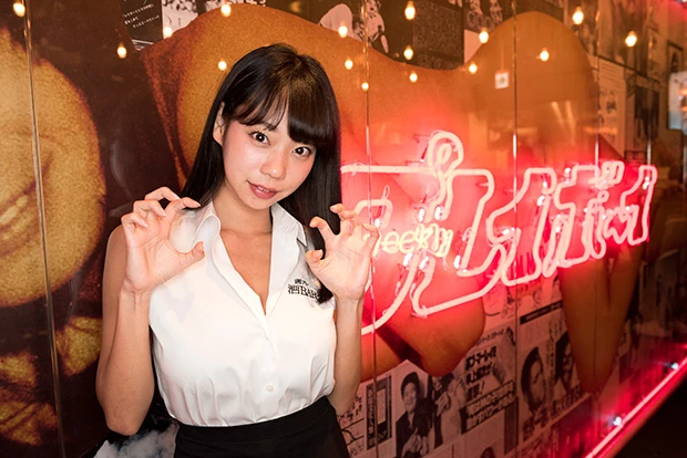 恥ずかしい撮影裏話を告白した青山ひかるをオトすならアニメ好き！「『マシュランボー』を語れる人がタイプです」