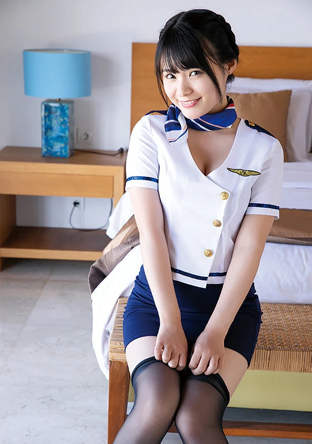 星名美津紀、最新ＤＶＤで念願の「童貞を殺すセーター」を着て熱演！