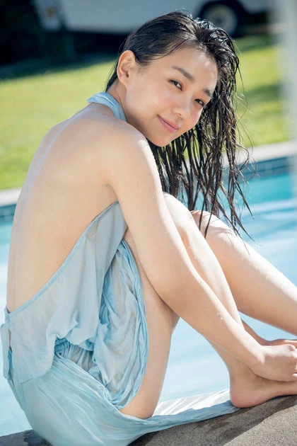 絵画、乗馬、手話にプロレス観戦、カレーと多趣味な奈緒ちゃん