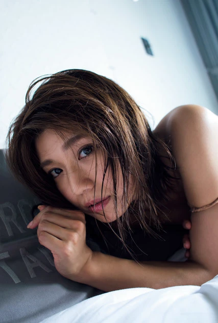 藤木由貴が重大発表!「デビューから約4年。実は私、今シーズンでレースクイーンを卒業します!!」