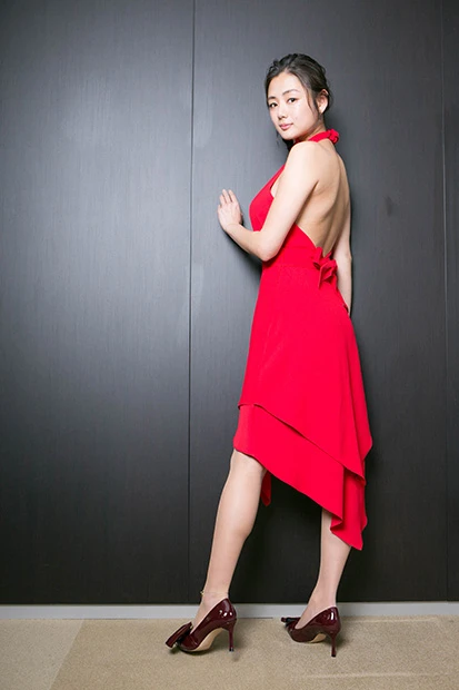 “歪んだ偏愛フェチ”の世界で女優・片山萌美が官能シーンを晒した！「一生ないかも？って経験だった…」