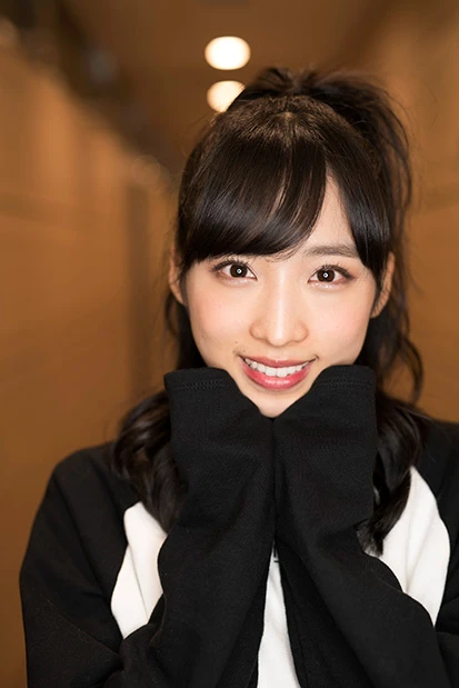 ＡＫＢ４８の“未来”と呼ばれる小栗有以がピュアすぎる！「ブランコに乗って空を見てると飛べるような気がして」