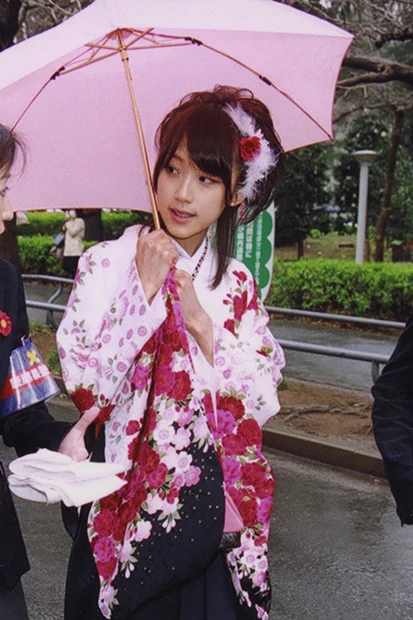 人気女子アナの卒業式写真にブーム全盛を懐かしむ…あの彼女がまさか今！