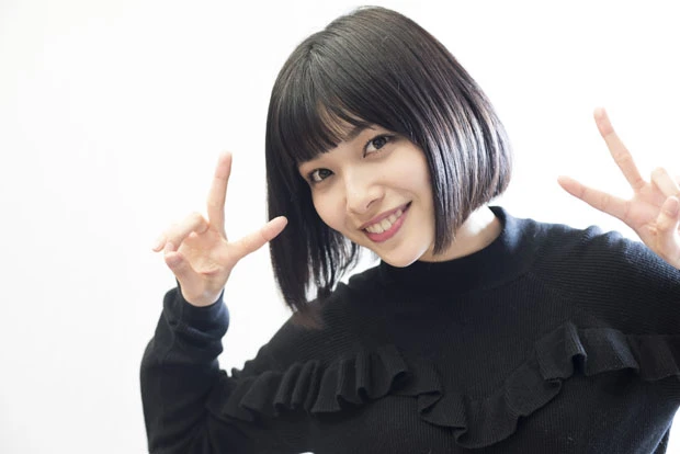 広瀬すず似で話題騒然！ 実家のジムでお父さんとヒップアップに励む内山愛はカワイいのにキモキャラ？