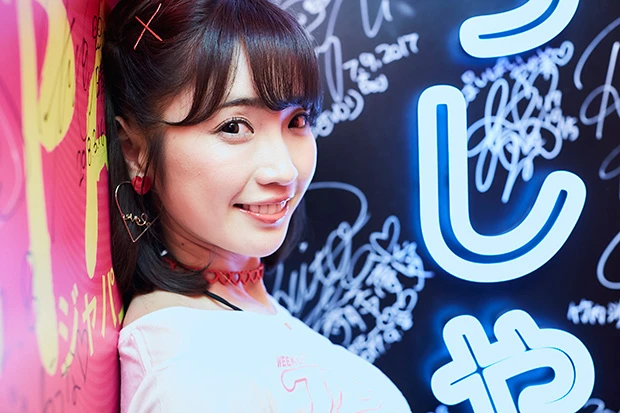 イベント終了後「週プレ酒ＢＡＲ」ママも務めたダブルヘッダー・堀アキ