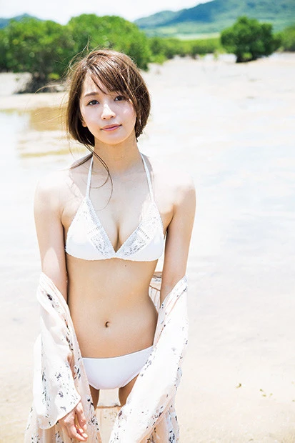 "でんちゃん"が初表紙！「ベイビーレイズＪＡＰＡＮ」のリーダー・傳谷英里香に３０の質問！