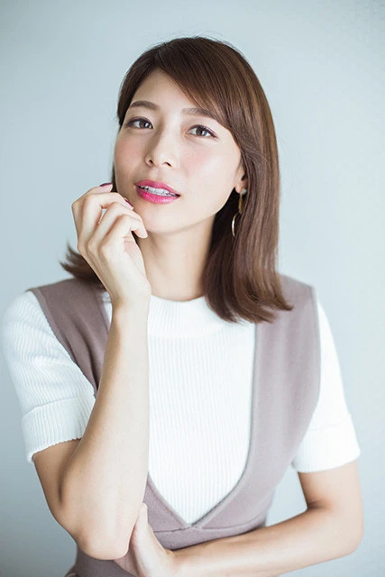 「うちの子にはまだ早い」楽し過ぎた１０代、波に乗っていた２０代のデジタル写真集。女優・相武紗季があの頃の記憶を呼び戻す！