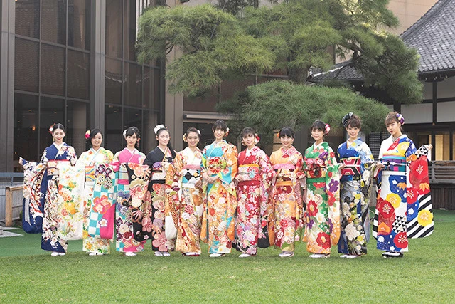 岡田結実、藤田ニコル、高橋ひかる......活躍中のオスカー美少女１１名が晴れ着姿で勢ぞろい！