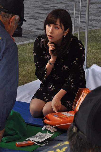 脚線美が話題のテレビ東京・角谷暁子アナ。イベント中のＳＥＸＹハプニングに歓喜