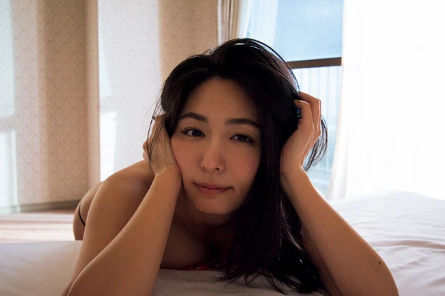 グラビアを愛し、グラビアに愛され続ける３２歳、川村ゆきえ「グラビアは生存確認。私、生きてますよって」