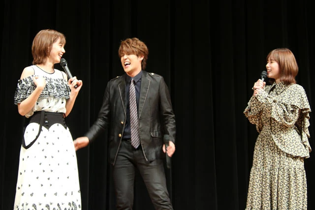 自由自在にキャラクターを操作していた本田。「すぐできるんだね」と宮野に言われると「やってますから、私は!」と力強い一言。ドラクエⅩには2年ほどハマりこんでいたそう