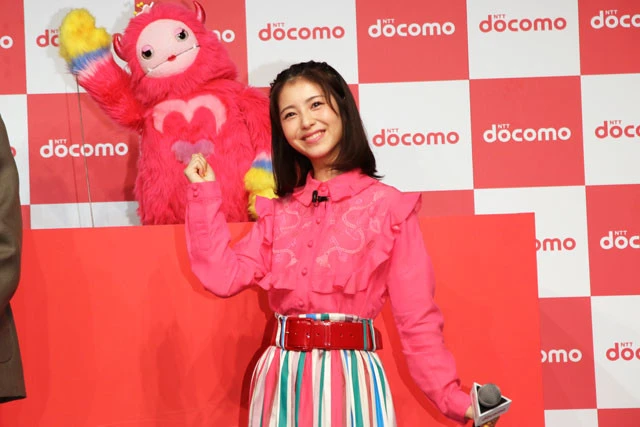 マペットと同じ愛らしい動きをする浜辺