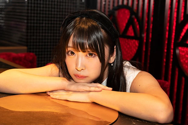 "ドール系美少女"真島なおみが酔ったらヤバかった?「私、酔うとすぐチューしちゃうので......(照)」