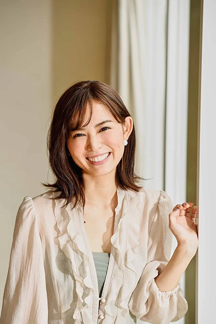 「ヤンジャンは変な顔ばっかり使うんですよ(笑)」2000年代、YJグラビアで最も輝いた女優・市川由衣の青春すべてを詰め込んだ名写真集、デジタルで蘇る!