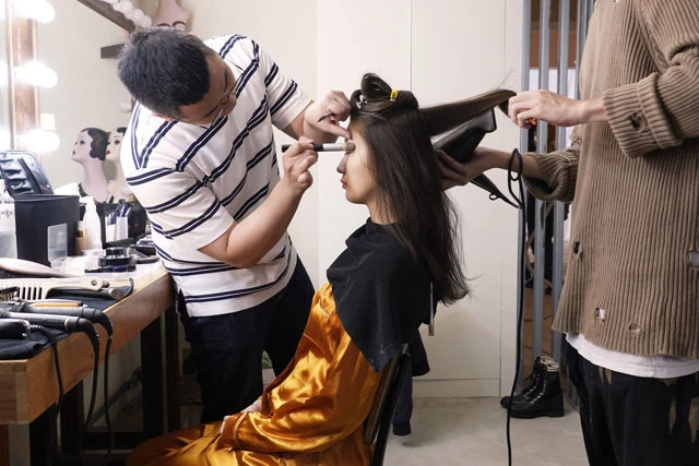 メイク中の様子。どんな感じで仕上がるのかドキドキです