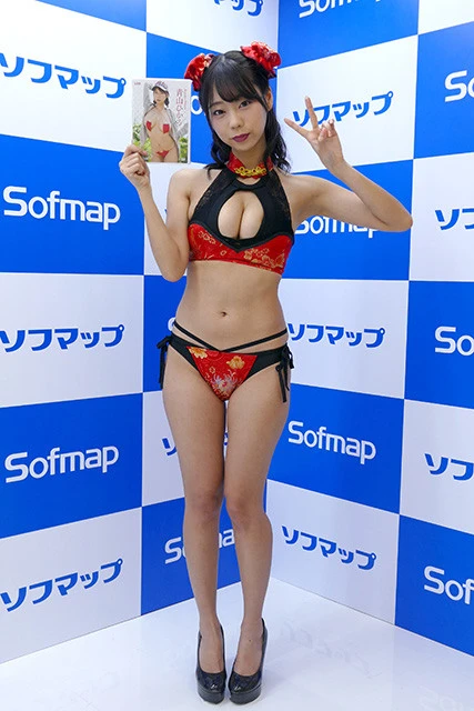 17作目DVD『Lovely Blue』(アイドルワン)発売イベント@ソフマップAKIBA④アミューズメント館(2019年3月21日)